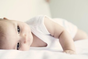 一岁宝宝缺钙的表现，一岁宝宝补钙摄入建议